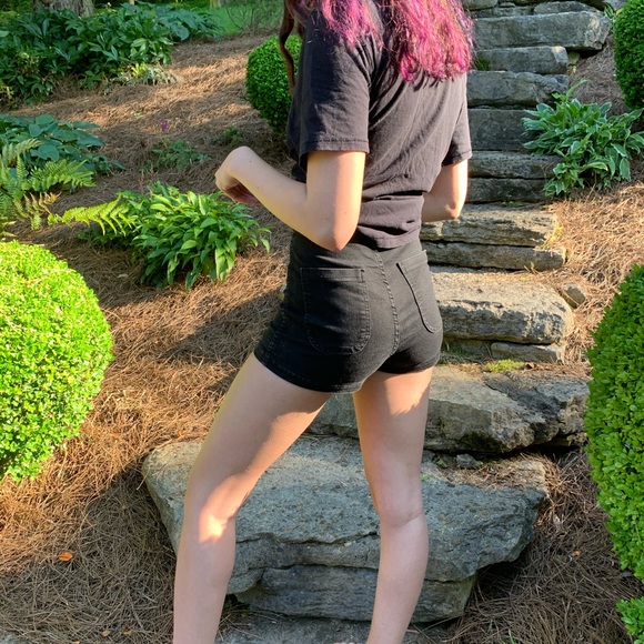 American Apparel black hot shorts - Picture 2 of 3